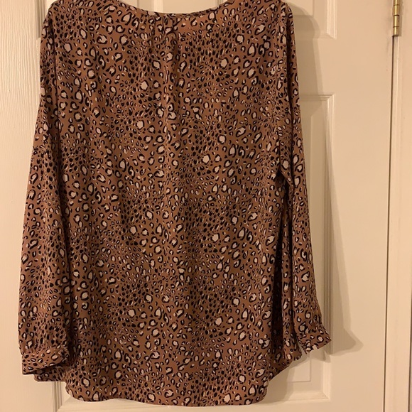 Le Chateau brown animal print blouse - Picture 3 of 3